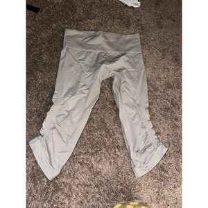 Lululemon cropped leggings